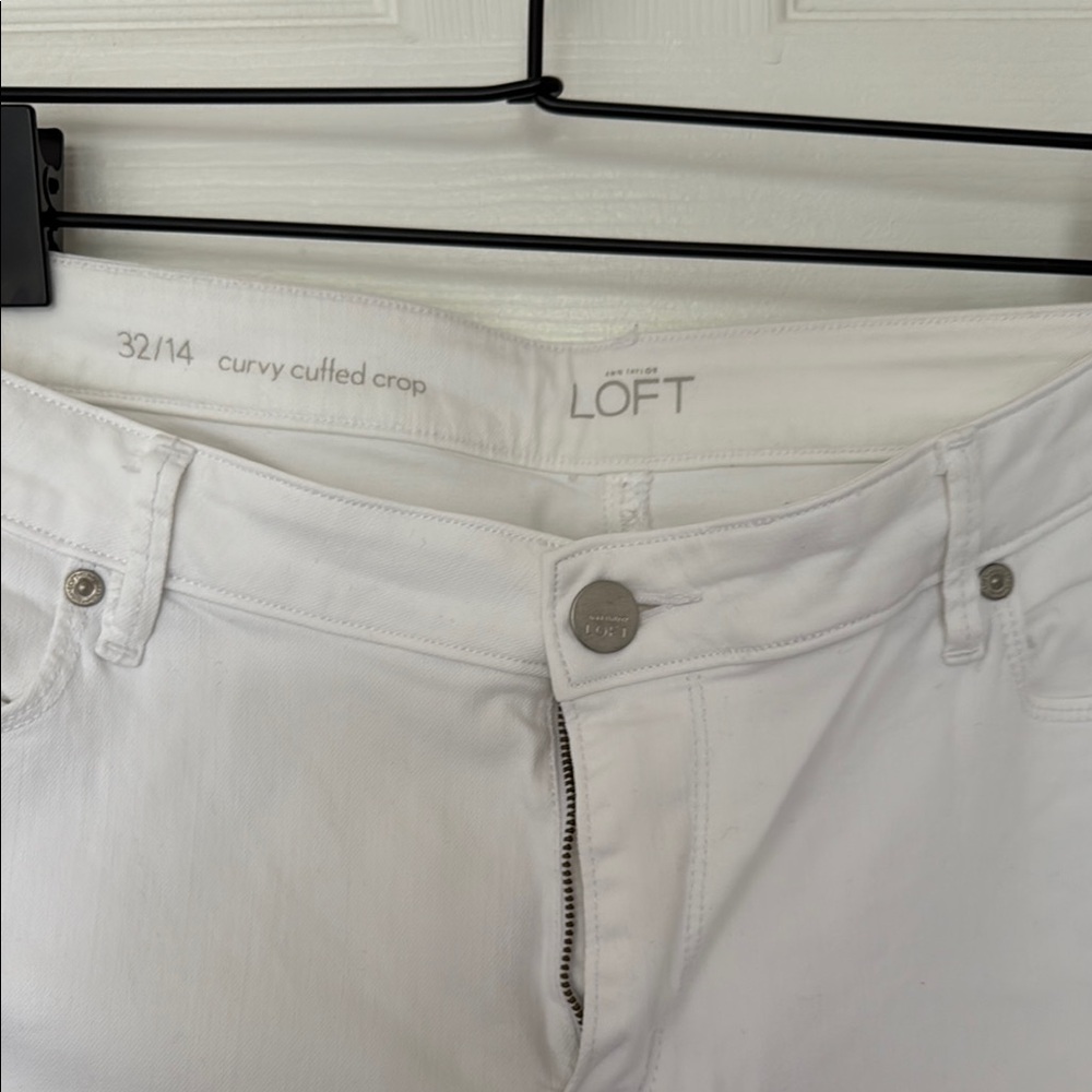 LOFT White Curvy Cuffed Crop Denim